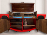 Mueble Stereogram que evoca al siglo pasado